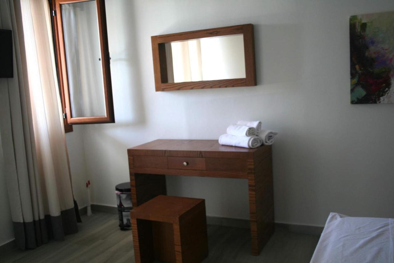 Spyridoula'S Guest House Himarë Dış mekan fotoğraf
