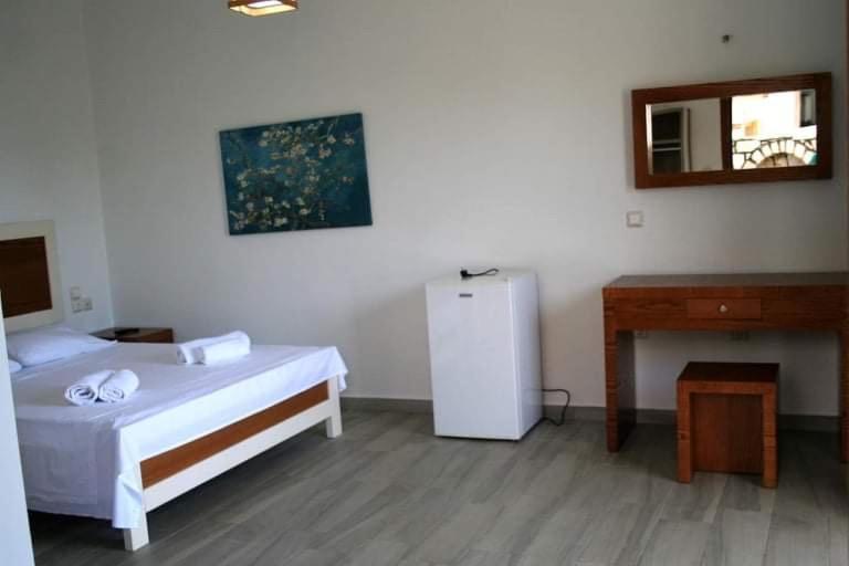 Spyridoula'S Guest House Himarë Dış mekan fotoğraf