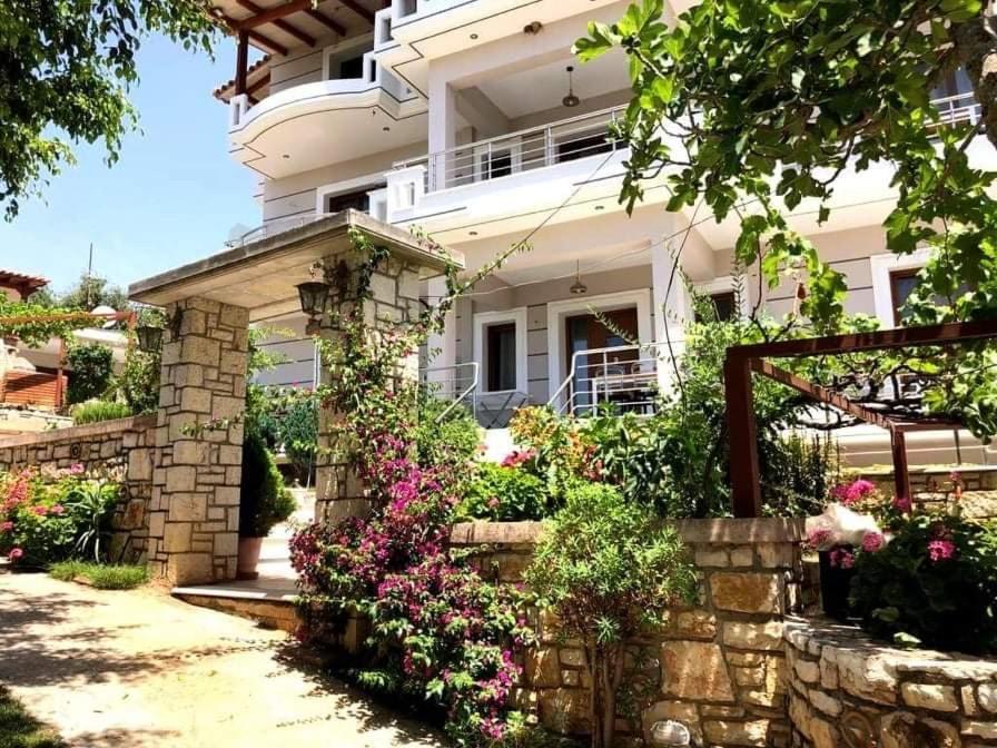 Spyridoula'S Guest House Himarë Dış mekan fotoğraf