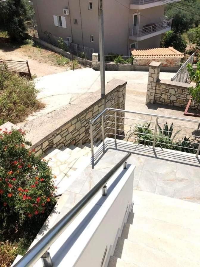 Spyridoula'S Guest House Himarë Dış mekan fotoğraf