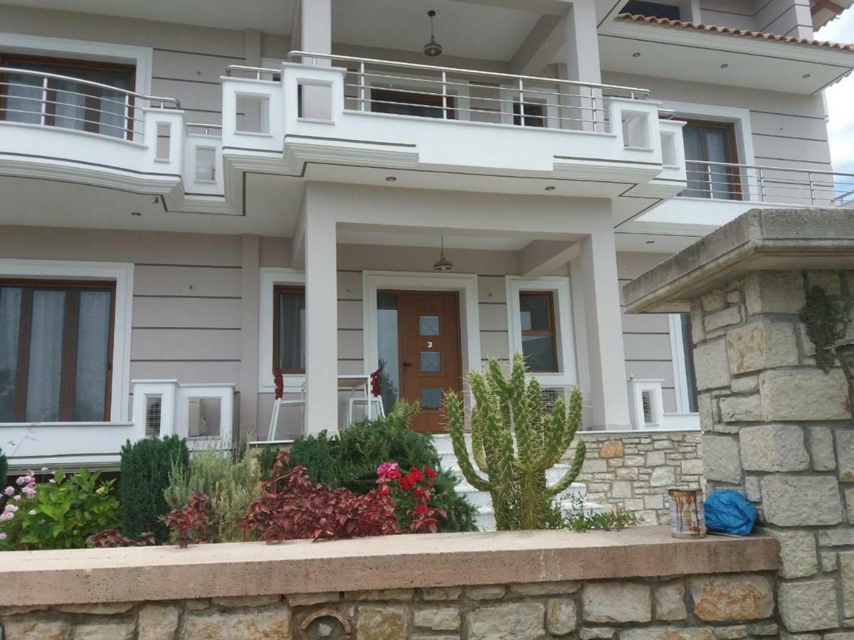 Spyridoula'S Guest House Himarë Dış mekan fotoğraf